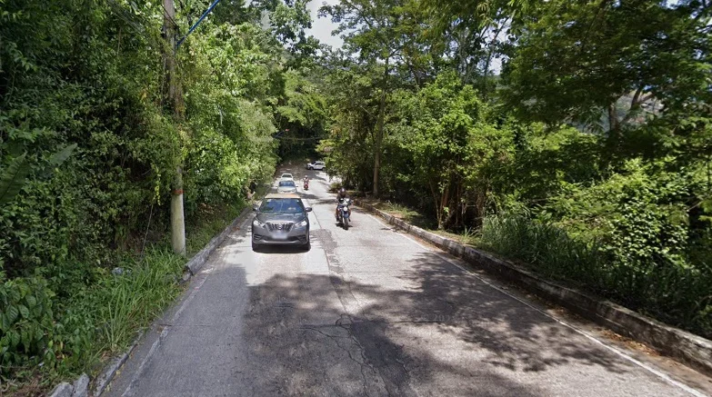 Estrada da Serrinha: Dando carona ao perigo