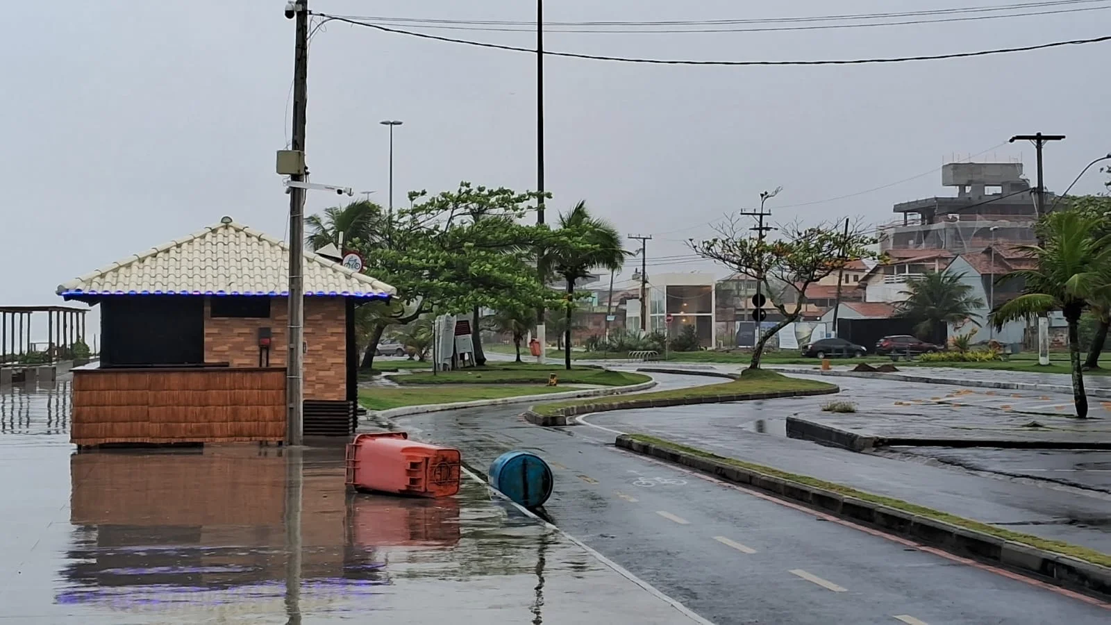 Fortes chuvas deixam Niterói em estágio de atenção