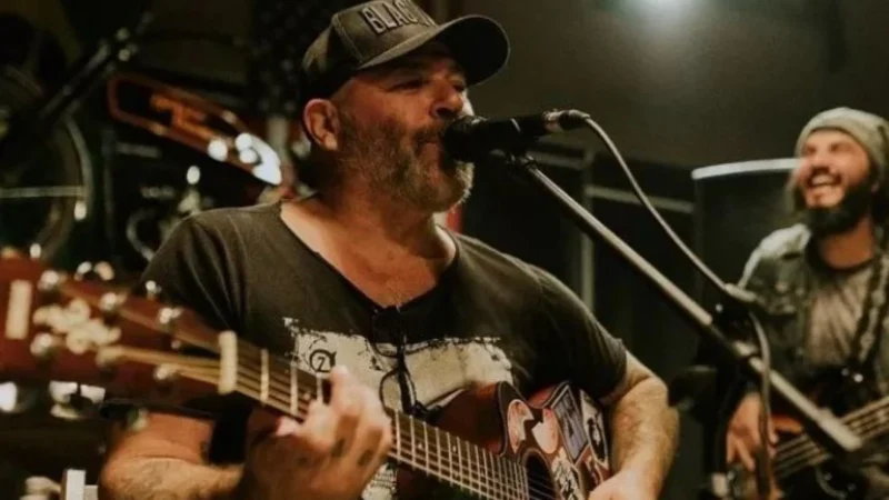 Baixista, do Ultraje a Rigor, é baleado na cabeça em Paraty