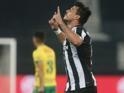 Botafogo mira contratação e prepara oferta para comprar Gabriel Pires