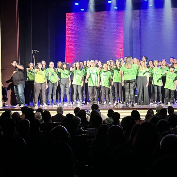 Coro Aprendiz Musical encanta público na Sala de Cultura Leila Diniz