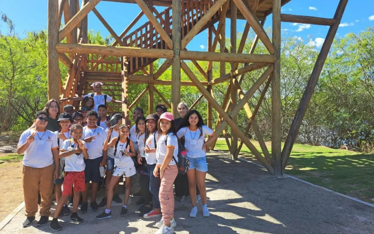 Estudantes da Escola Municipal Jacinta Medela visitam o Parque Orla