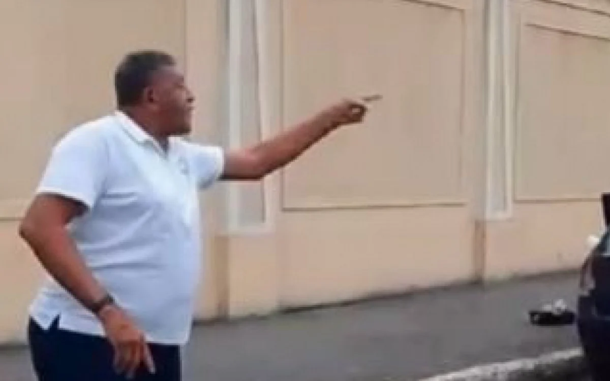 Ex-prefeito de Caxias se exalta com servidores do Detran durante blitz