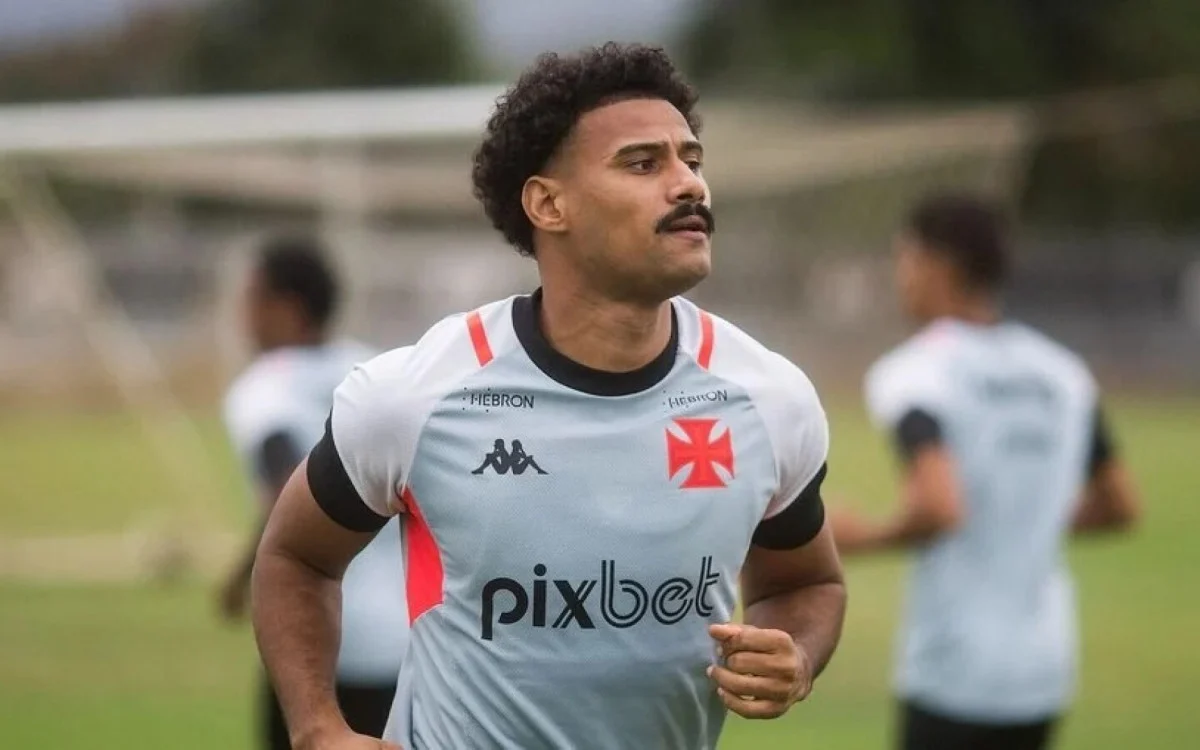 Gabriel Dias desfalca Vasco no clássico contra o Fluminense