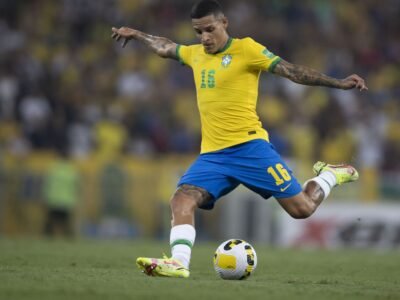 Guilherme Arana é convocado para defender o Brasil nas Eliminatórias