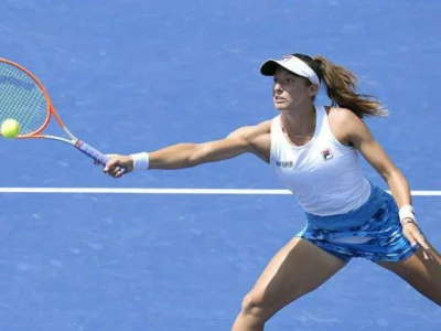 Luisa Stefani e Jennifer Brady avançam à semifinal do US Open