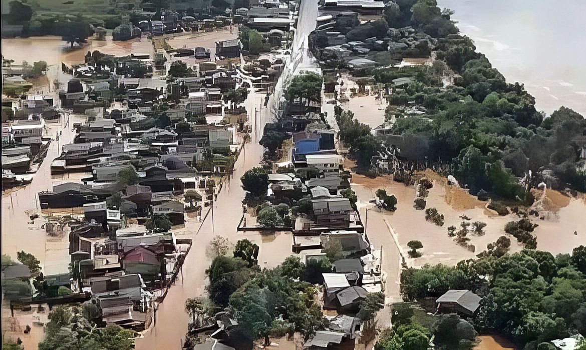 Ministros vão ao Rio Grande do Sul para definir mais apoio ao estado