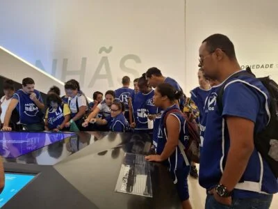 Niterói: 25 alunos da APAE participam de Passeio do Bem