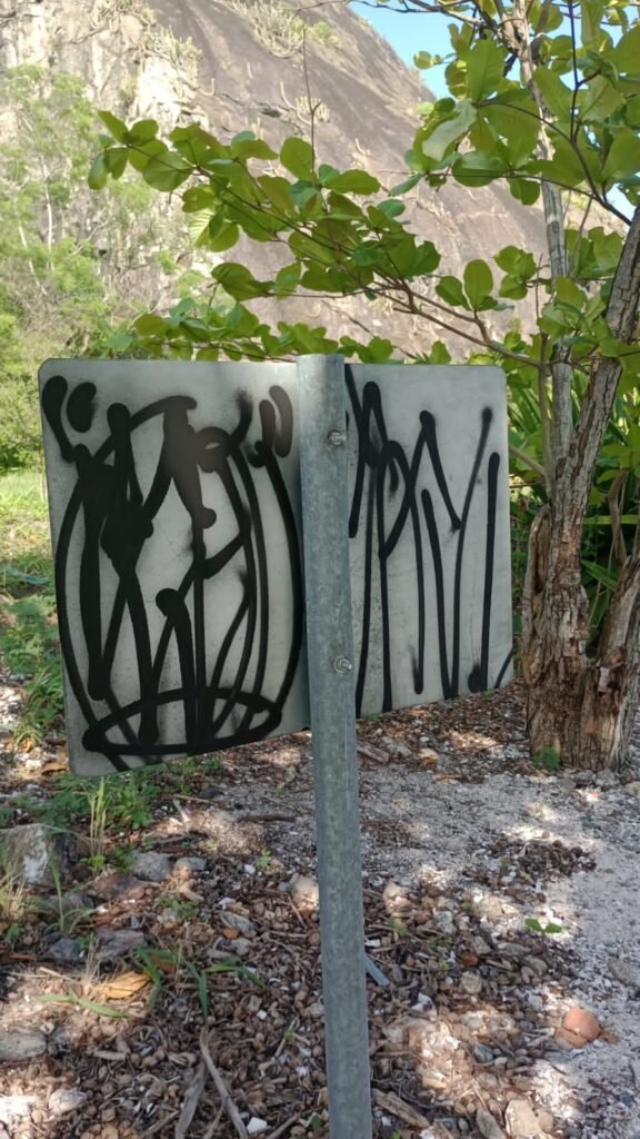 Parque Municipal do Morcego é vandalizado na madrugada desta segunda (11)