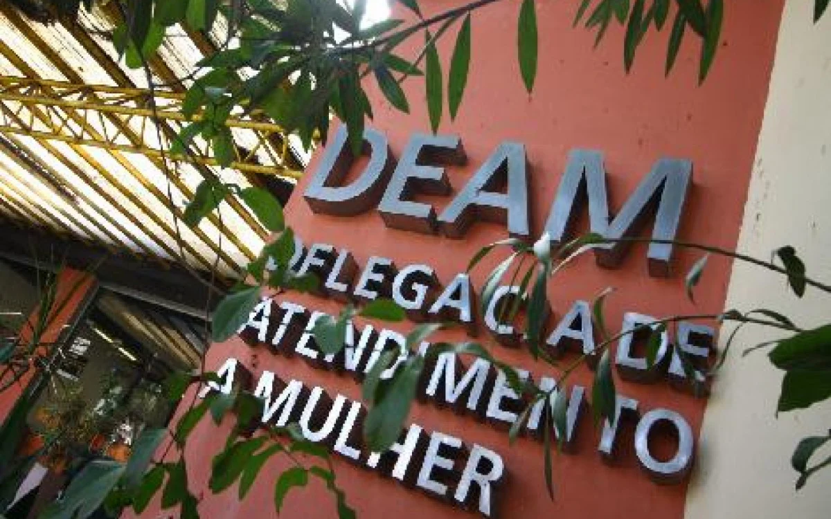 Polícia prende 126 suspeitos de violência a mulher e feminicídio no Rio