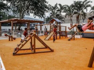 Praça em Itaboraí é revitalizada e entregue à população