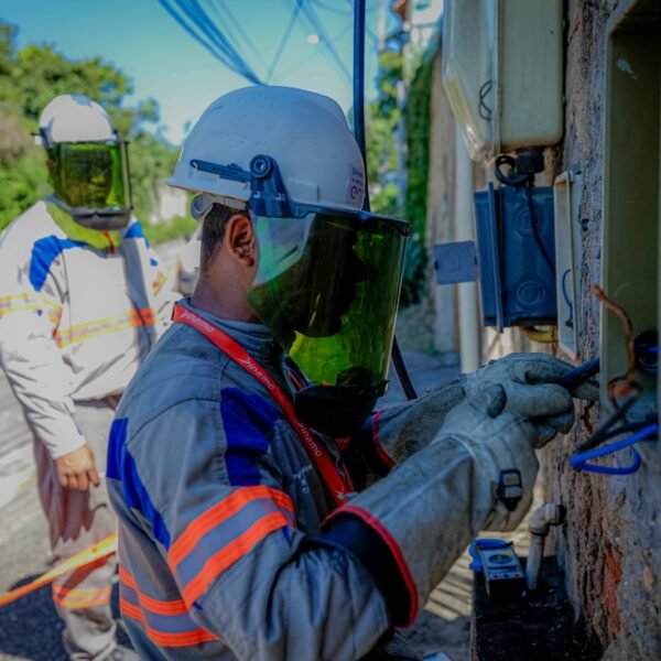 Enel: Moradores de Saquarema fazem novas reclamações