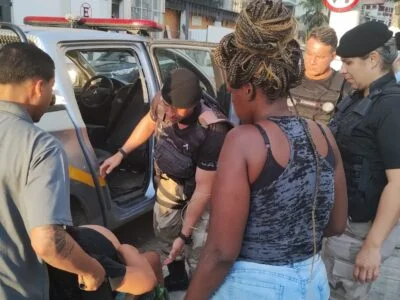 Niterói: Guardas municipais ajudam mulher em trabalho de parto