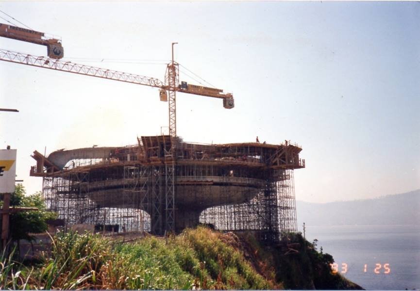 O disco voador de Niterói