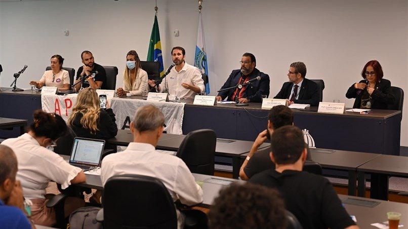 Alerj debate inclusão de pós-graduandos na Previdência