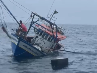 Barco de pescadores afunda no Sul do Rio de Janeiro