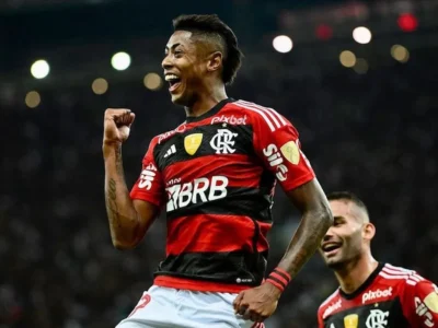 Bruno Henrique renova com o Flamengo até 2026