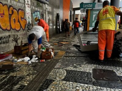 Centro de Niterói recebe ação de zeladoria urbana