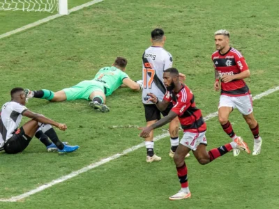 Em confronto clássico, Flamengo vence o Vasco pelo Brasileirão