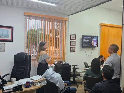 Equipe da Prefeitura de Saquarema visita COLAB em Niterói