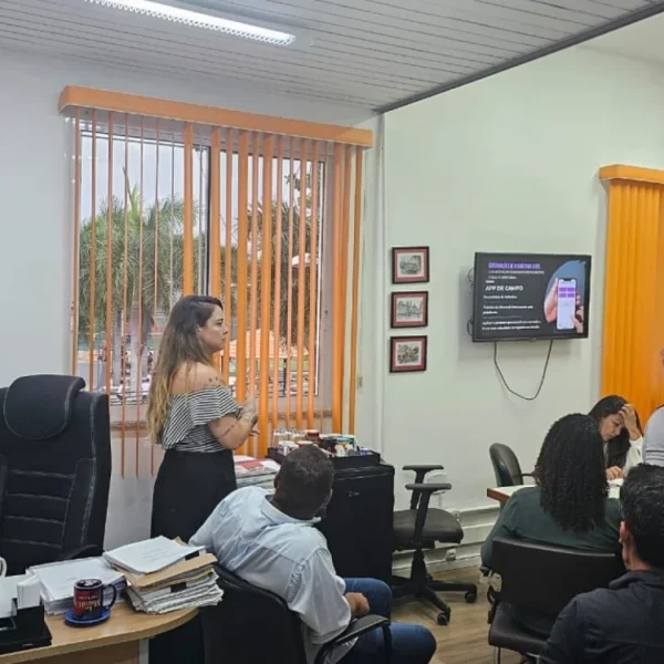 Equipe da Prefeitura de Saquarema visita COLAB em Niterói