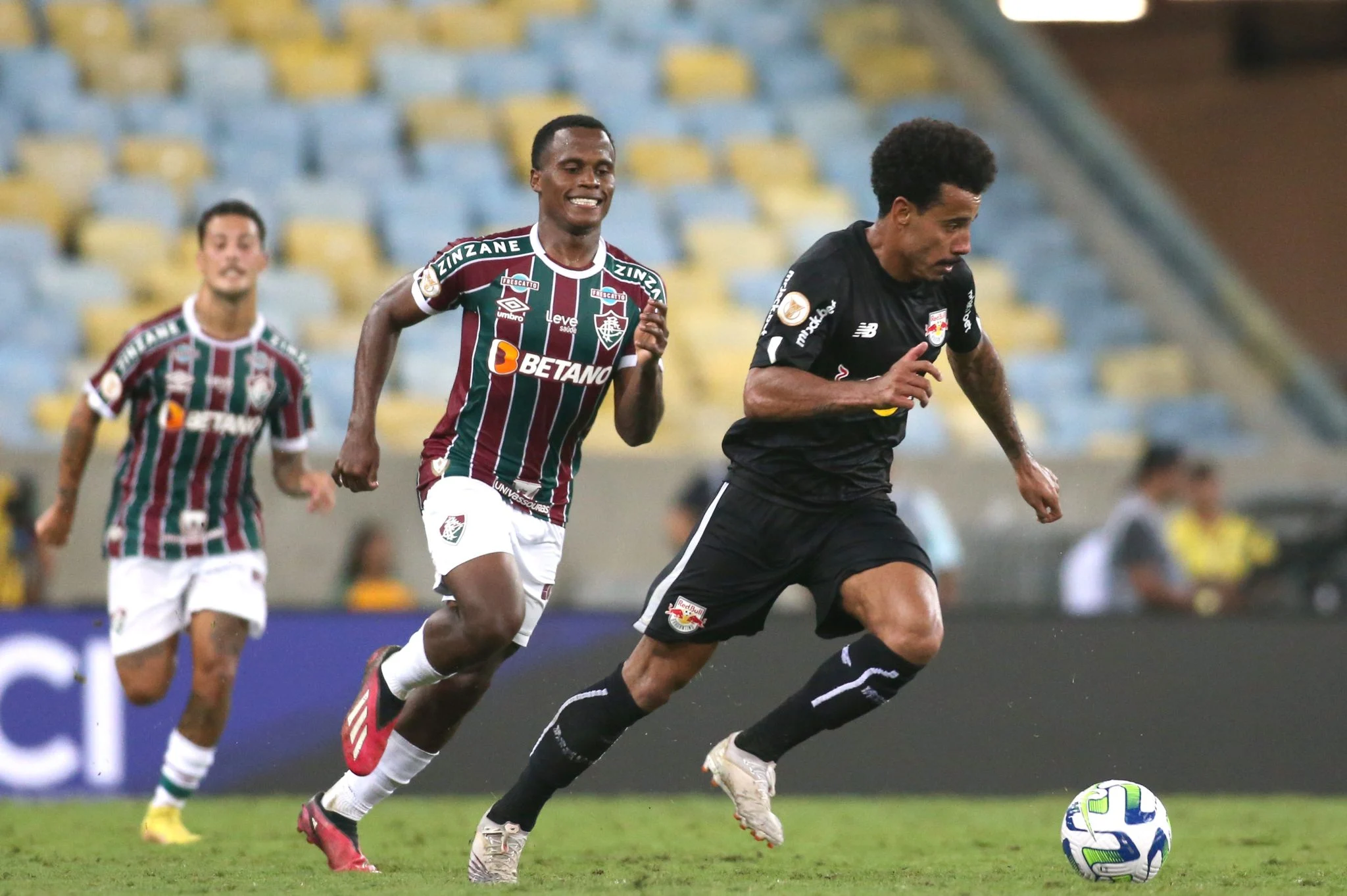 Fluminense perde para o Bragantino e fica 4 partidas sem vencer