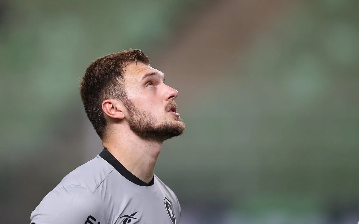 Lucas Perri revela que dormiu apenas meia hora antes do jogo