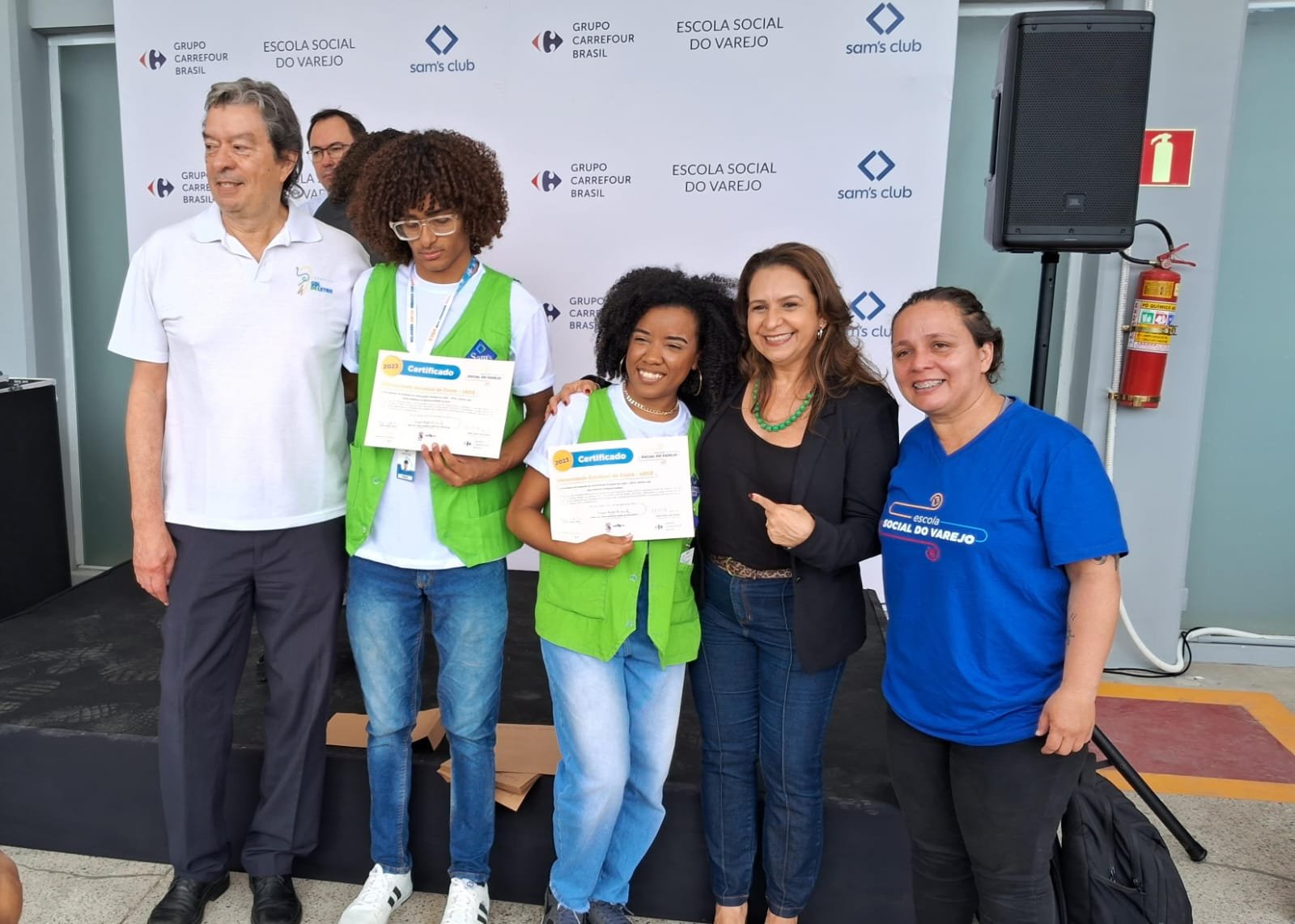 Sam's Club abre nova loja no Rio e gera 16 empregos para jovens da comunidade