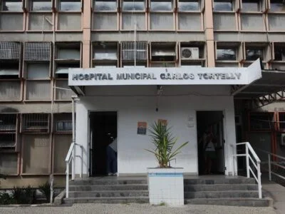 'Fake news': Prefeitura nega fechamento da emergência do Carlos Tortelly