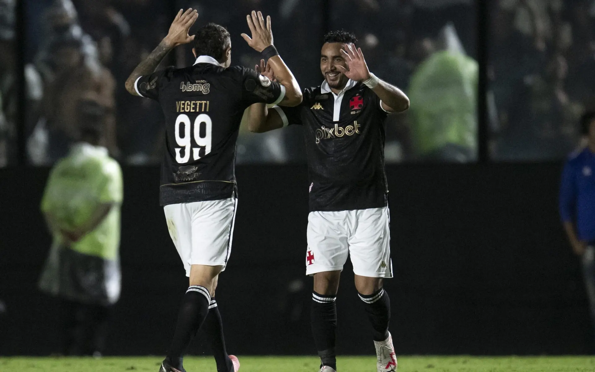 Vasco e Cuiabá se enfrentam pelo Brasileirão