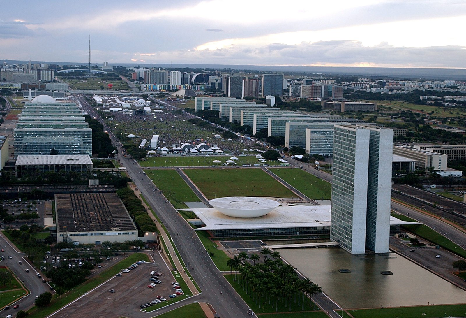 Brasília: Raio-X do lixo humano