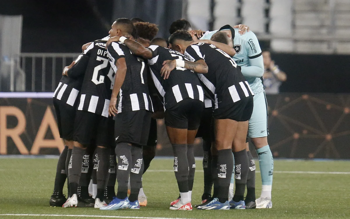 Botafogo precisa vencer para manter liderança do Brasileirão