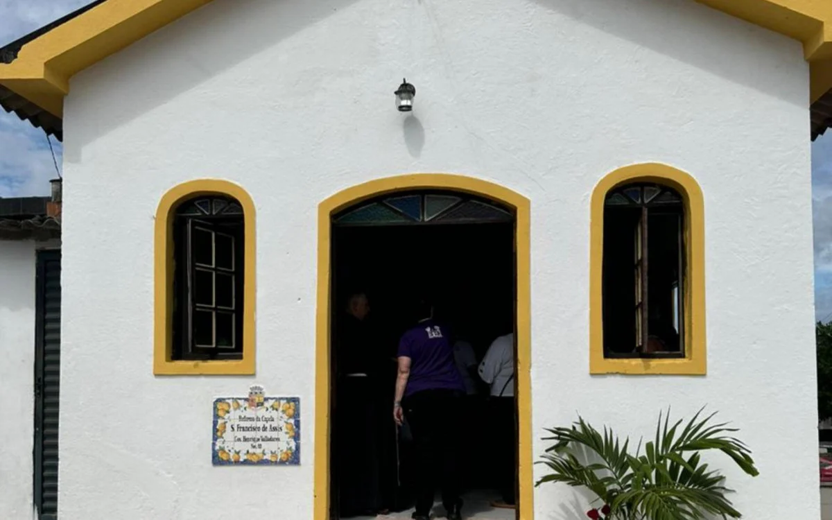 Capela do Cemitério Municipal de Araruama é reformada