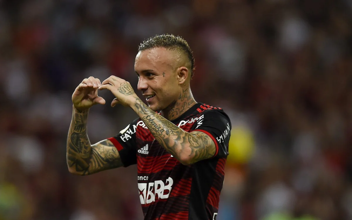 Cebolinha volta a brilhar no Flamengo e ganha elogios de Tite