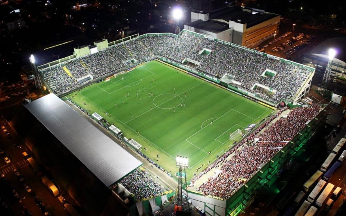 Chapecoense fará homenagem às vítimas da tragédia de 2016