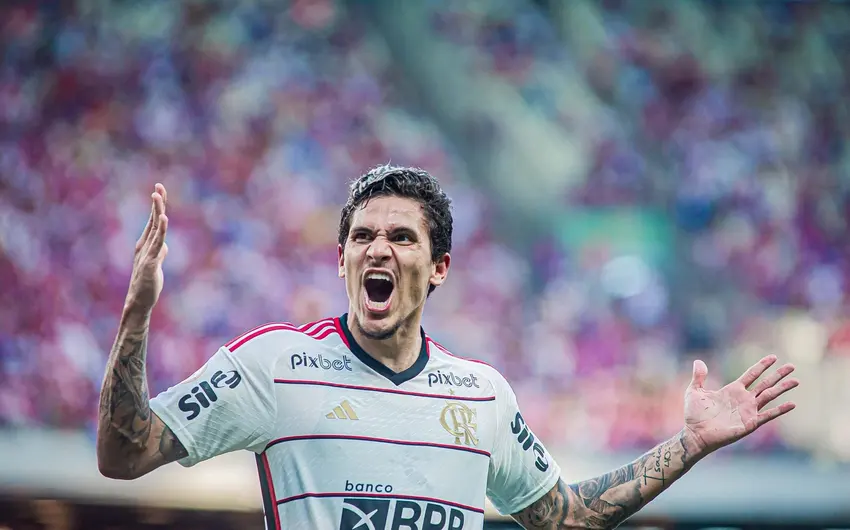 Fla vence o América-MG e chega à vice-liderança