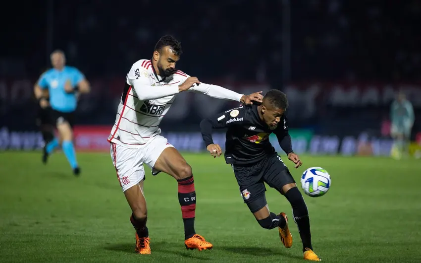 Novo reforço do Flamengo, Luiz Araújo desembarca no Rio - Gazeta