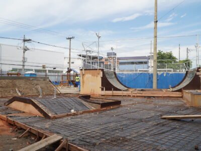 Praça do Rocha ganha pista de skate para a comunidade