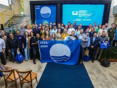 Praia de Itaúna em Saquarema recebe Bandeira Azul pela segunda vez