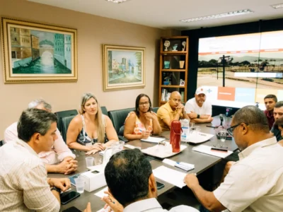 Reunião entre Prefeitura e sindicatos da Educação de Maricá