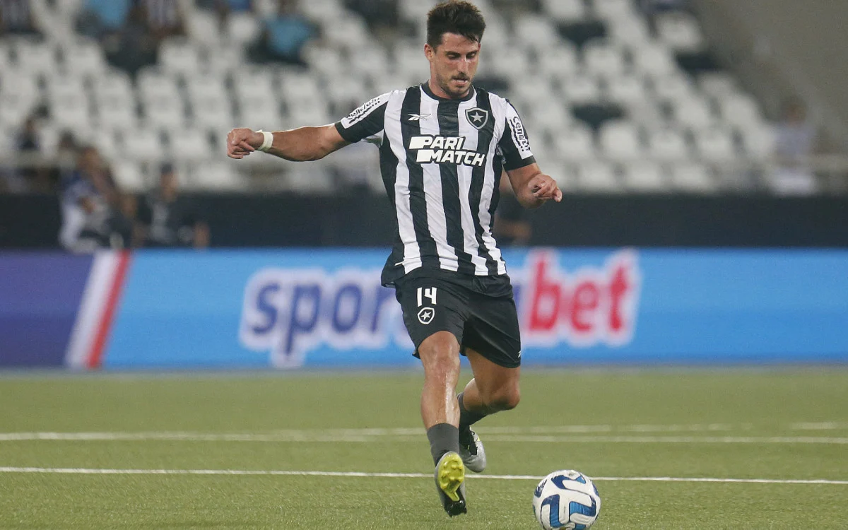 Botafogo: Gabriel Pires volta ao Benfica em 2024