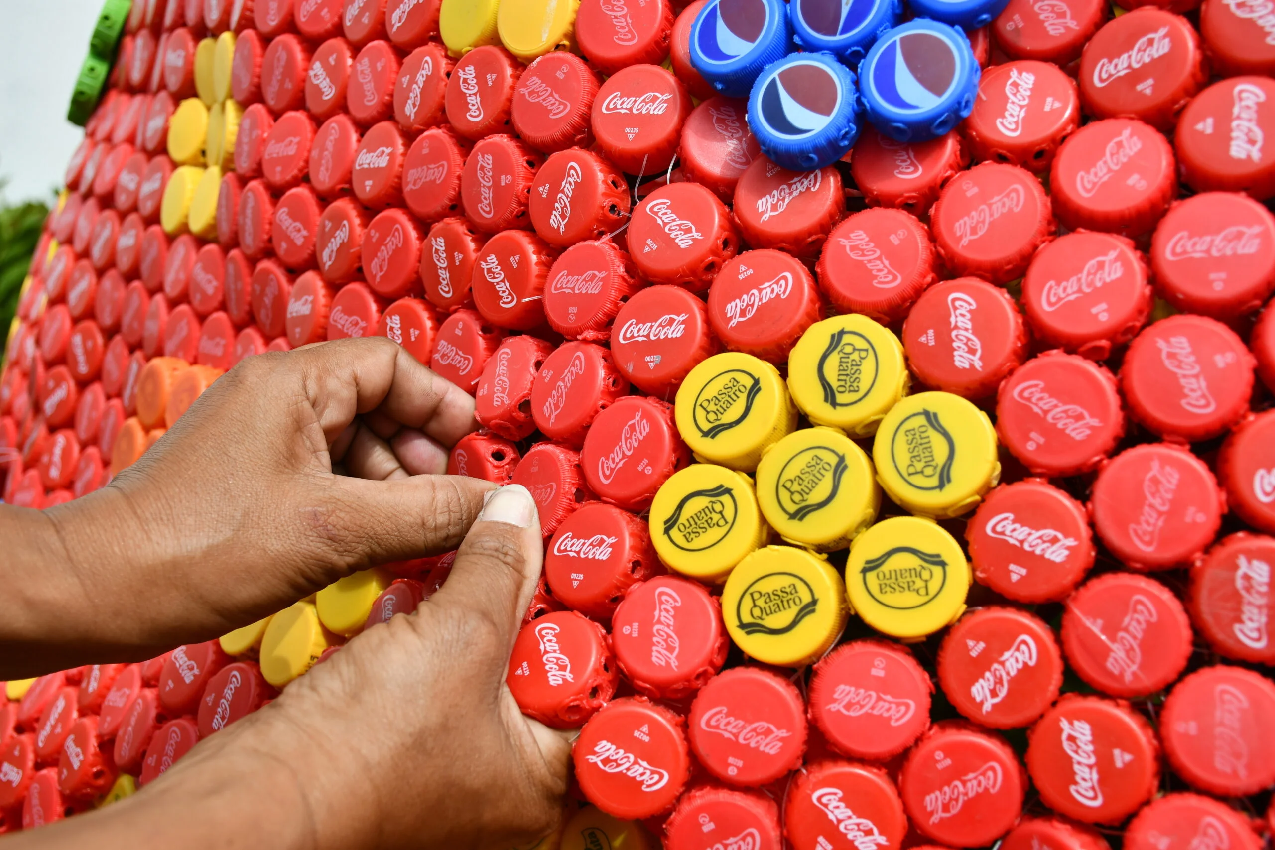 Clin celebra Natal com árvore sustentável