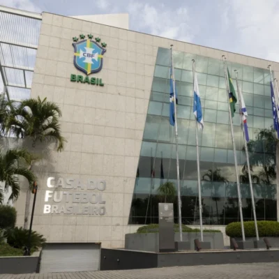 Reinaldo Carneiro Bastos lança candidatura à presidência da CBF em meio a divisão entre federações
