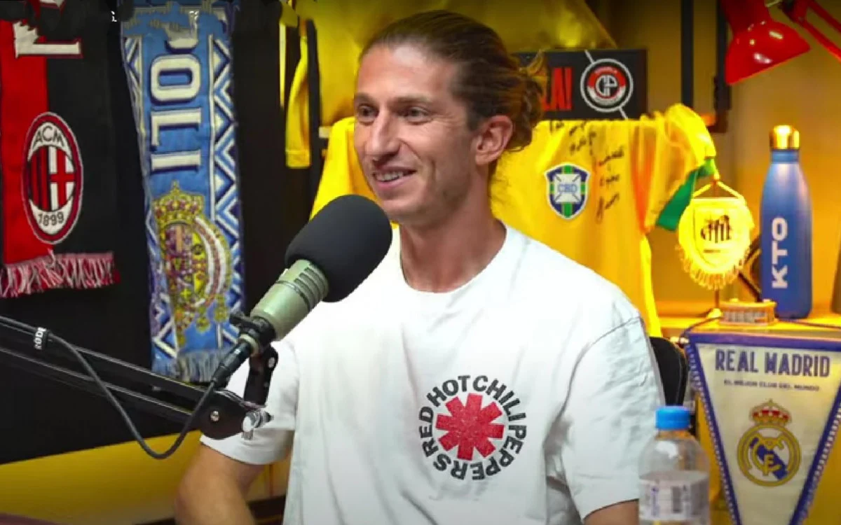 Filipe Luis exalta Jorge Jesus no Flamengo e elogia Diniz