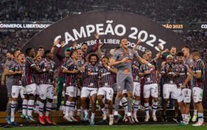Fluminense tem ano de ouro e fatura R$ 200 milhões