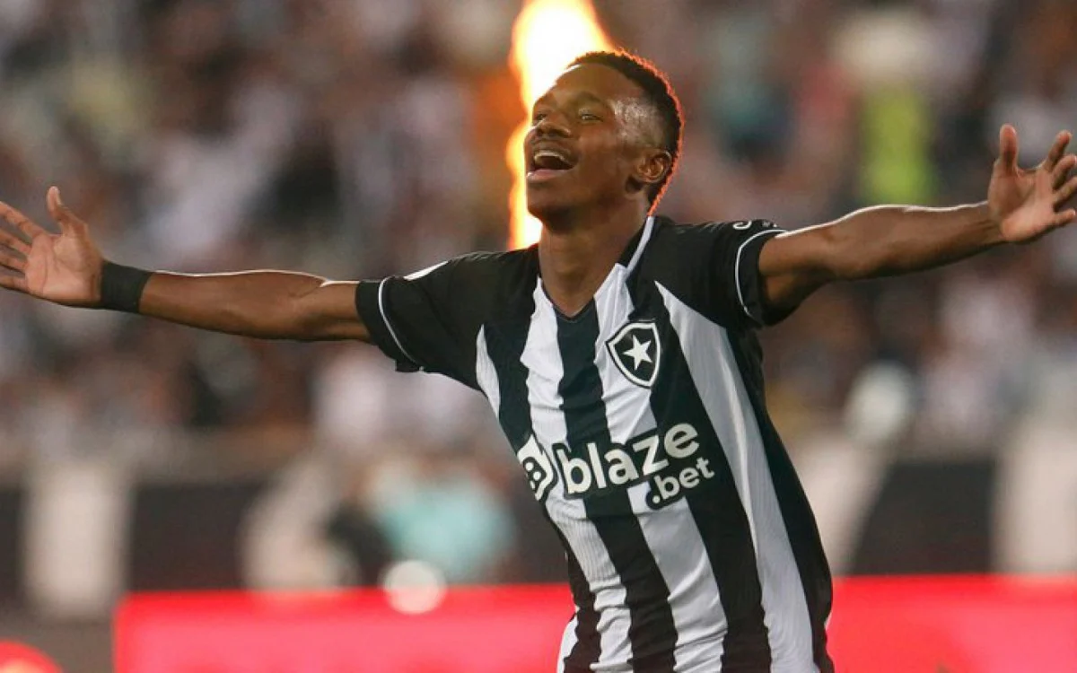 Jeffinho pode voltar ao Botafogo em 2024