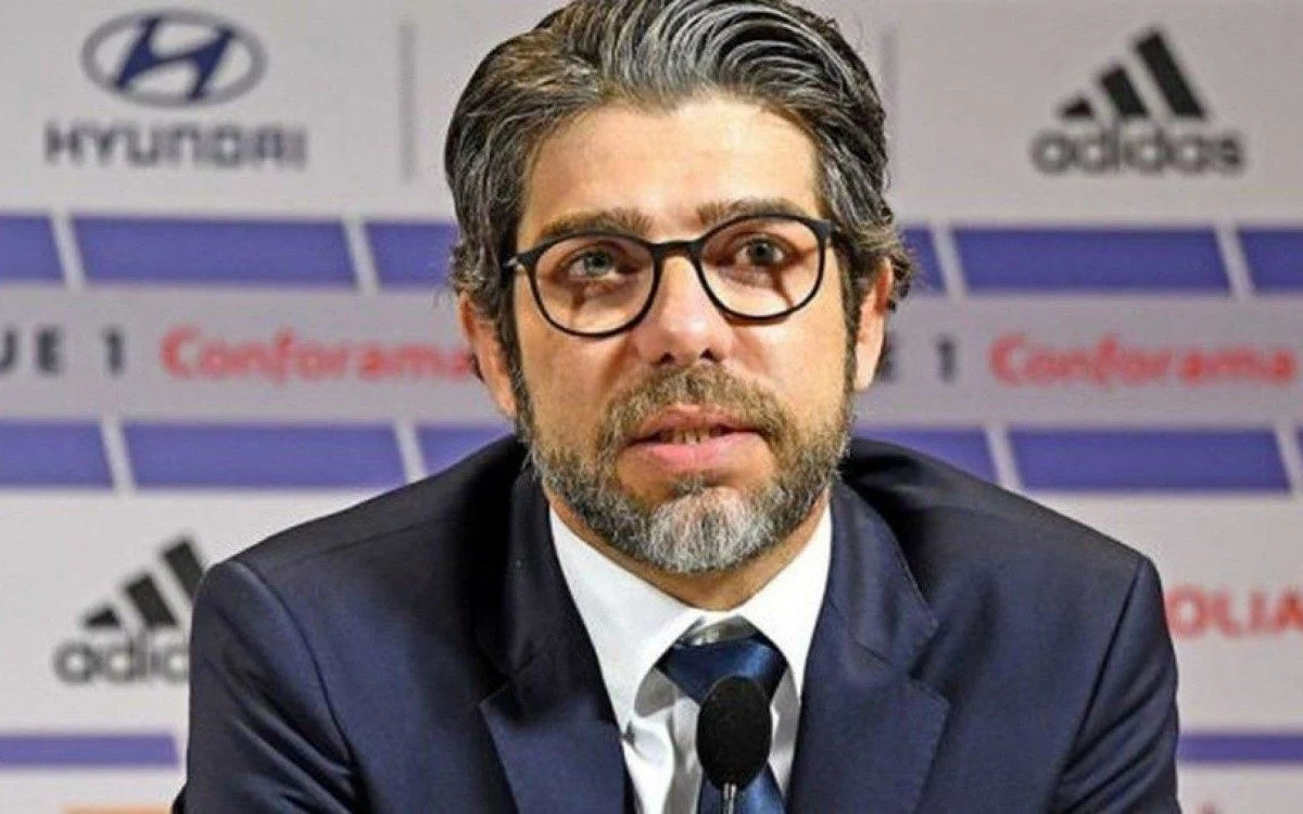 Juninho Pernambucano aceita ser conselheiro de John Textor