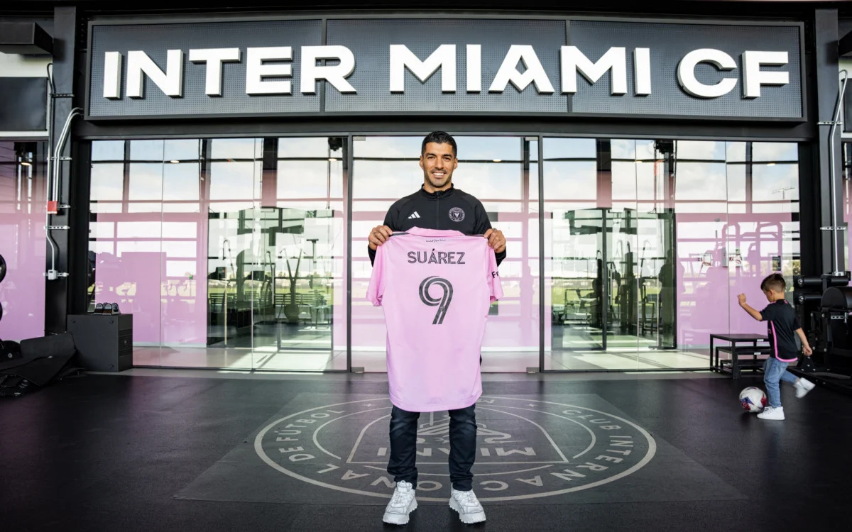 Luís Suárez é oficialmente contratado pelo Inter Miami