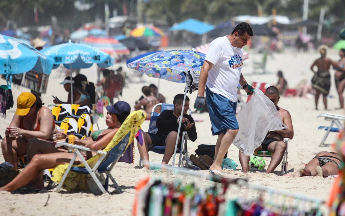 Movimento recolherá 1 milhão de bitucas de cigarro na orla do Rio