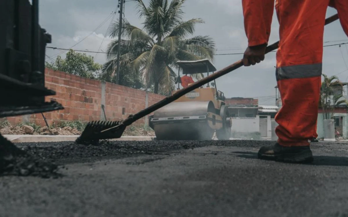 Pavimentação chega a ruas dos bairros mais carentes de Itaboraí